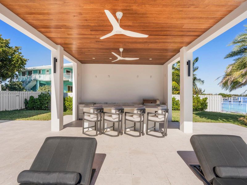 Community amenities in , Marathon (Image 66).