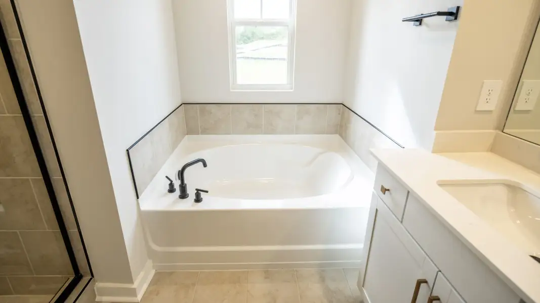 Close-up of interior finishes inside a home in Walnut Ridge, Lebanon (Image 14).