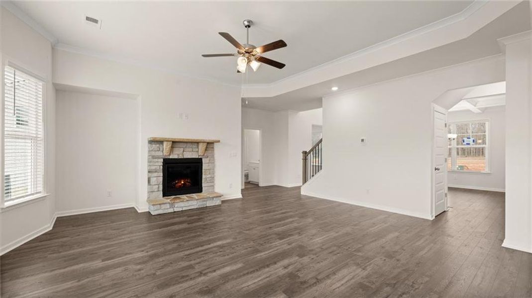 Spacious, unfurnished interior of a new home in Evergreen Crossing, Locust Grove (Image 12).