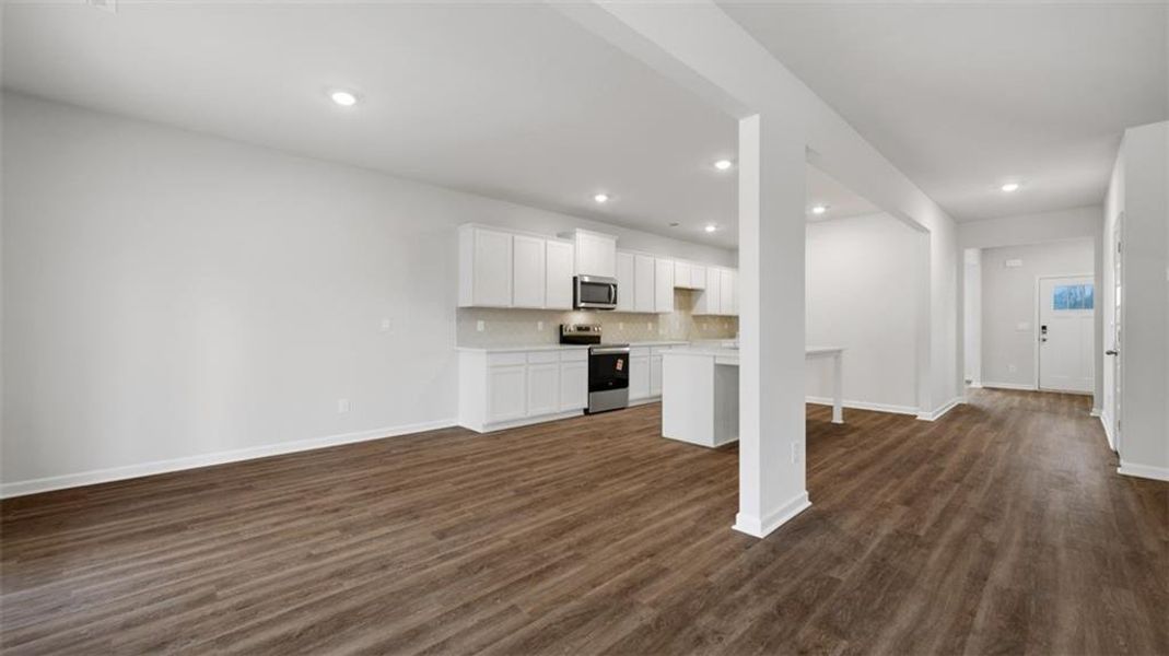 Spacious, unfurnished interior of a new home in Jackson Landing, Jefferson (Image 33). Spacious, unfurnished interior of a new home in Jackson Landing, Jefferson (Image 33).