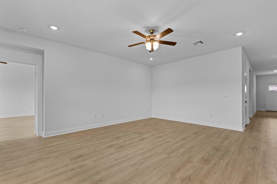 Spacious, unfurnished interior of a new home in Riverview, Georgetown (Image 15). Spacious, unfurnished interior of a new home in Riverview, Georgetown (Image 15).