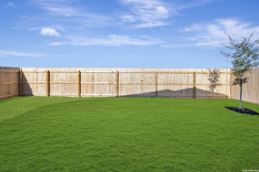 Exterior details and patio area of a home in Park Place, New Braunfels (Image 19).