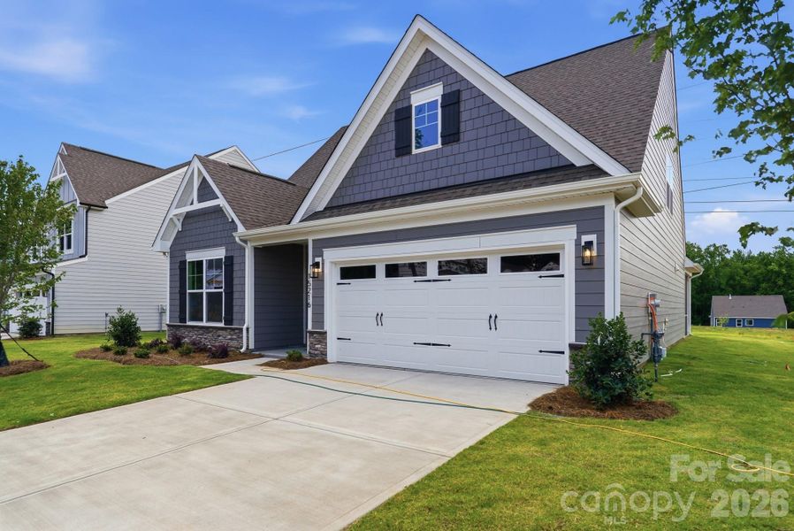 Homesite 87 features an Amelia B floorplan