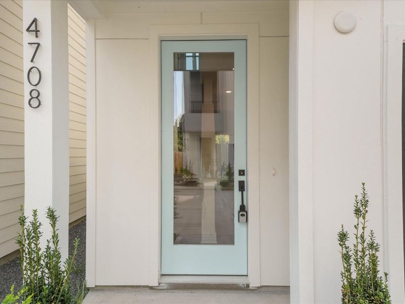 Exterior details and patio area of a home in , Houston (Image 3).