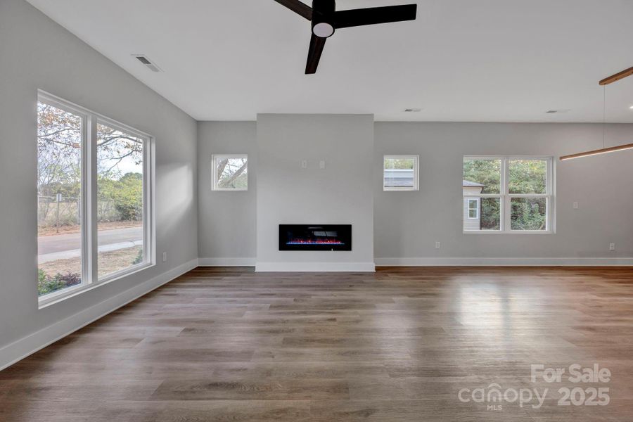 Spacious, unfurnished interior of a new home in , Salisbury (Image 10).