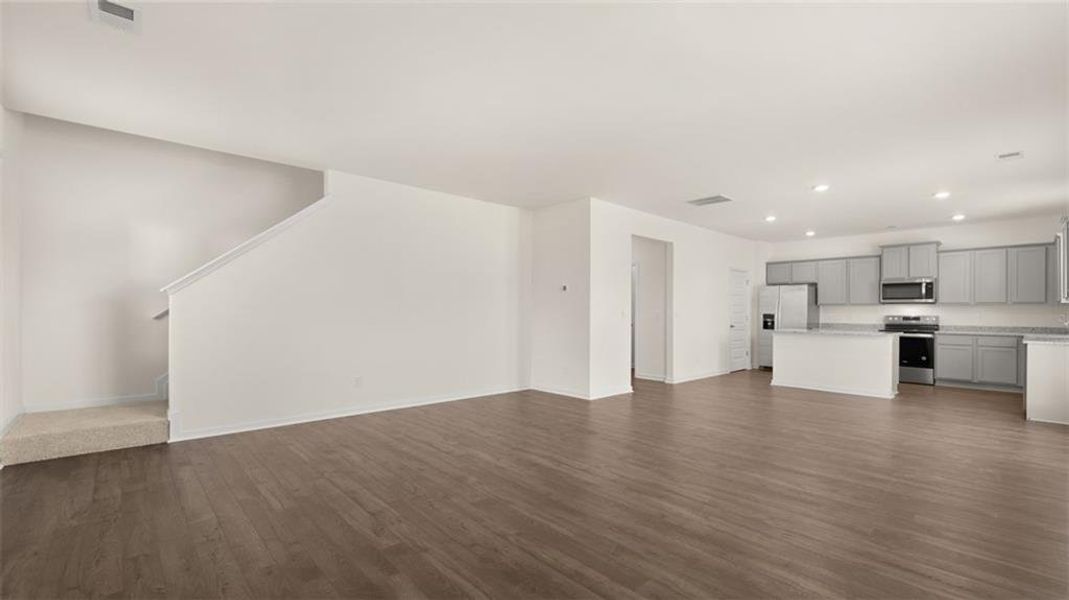 Spacious, unfurnished interior of a new home in The Reserve at Calcutta, Stockbridge (Image 29). Spacious, unfurnished interior of a new home in The Reserve at Calcutta, Stockbridge (Image 29).