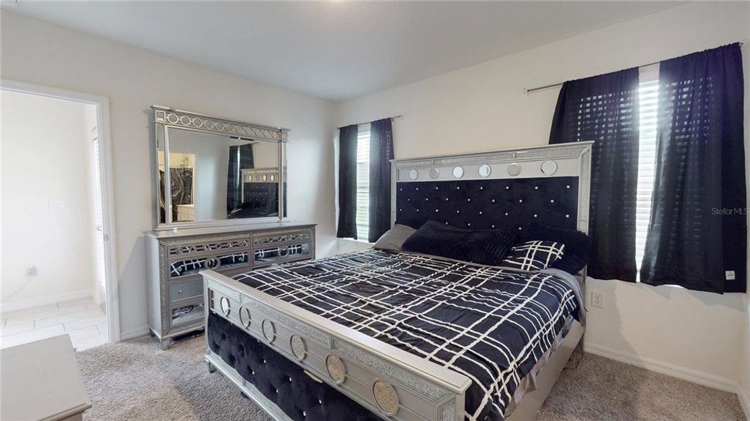 Furnished interior view inside a new home in , Umatilla (Image 12).