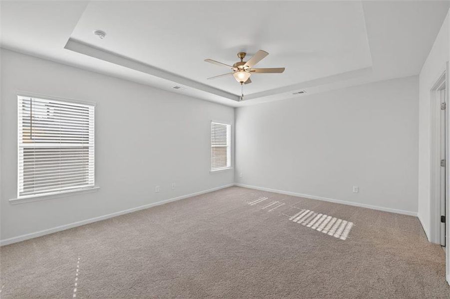 Spacious, unfurnished interior of a new home in Garrett Preserve, Douglasville (Image 24).