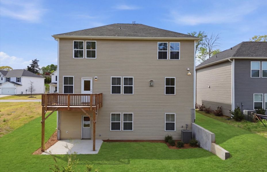 Exterior details and patio area of a home in Indigo Park, Easley (Image 28).