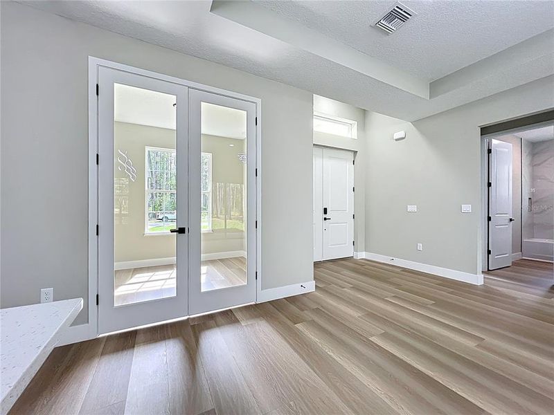 Spacious, unfurnished interior of a new home in , Citrus Springs (Image 38).