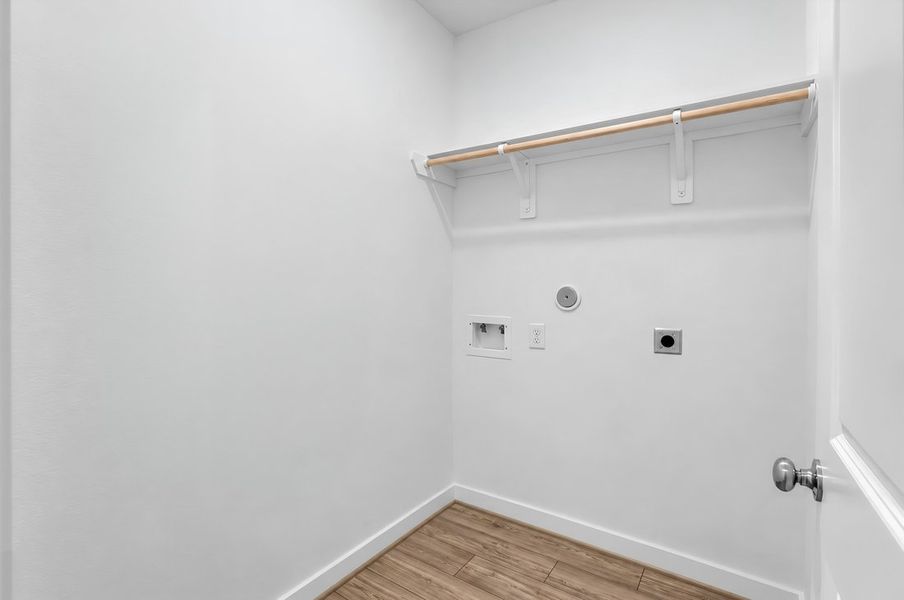 Spacious, unfurnished interior of a new home in Hockley Meadows, Hockley (Image 16).