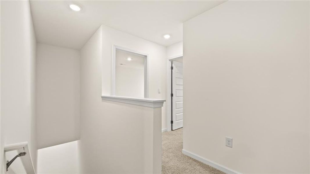 Spacious, unfurnished interior of a new home in Inverness at Sugarloaf, Lawrenceville (Image 26).