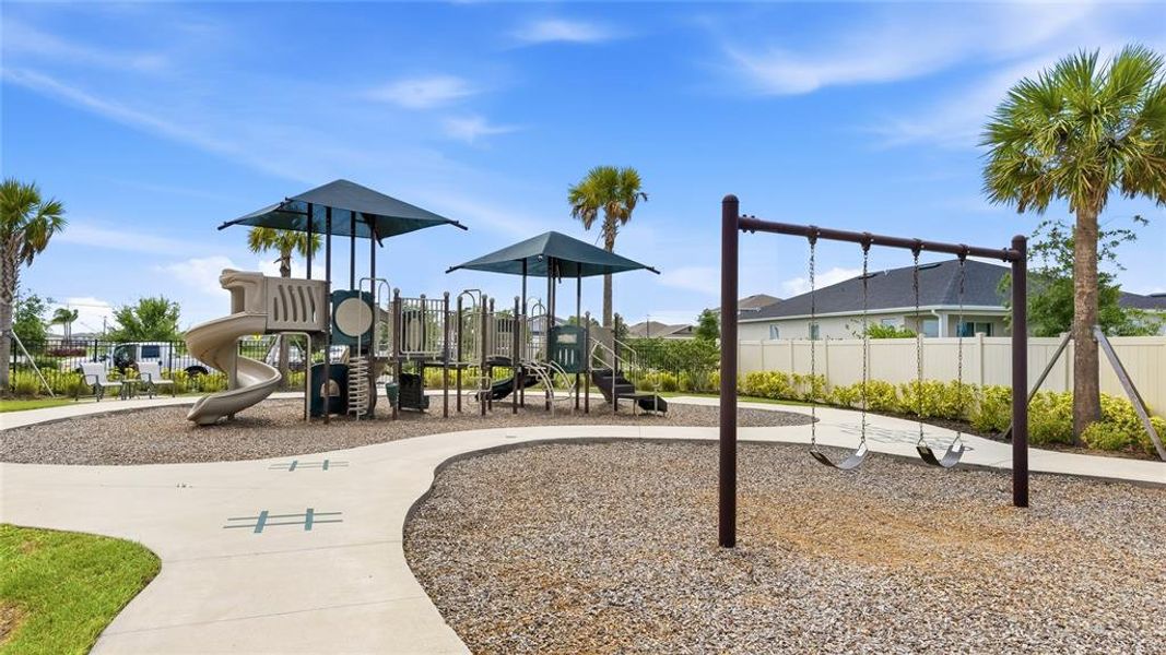 Community amenities in , Parrish (Image 35).
