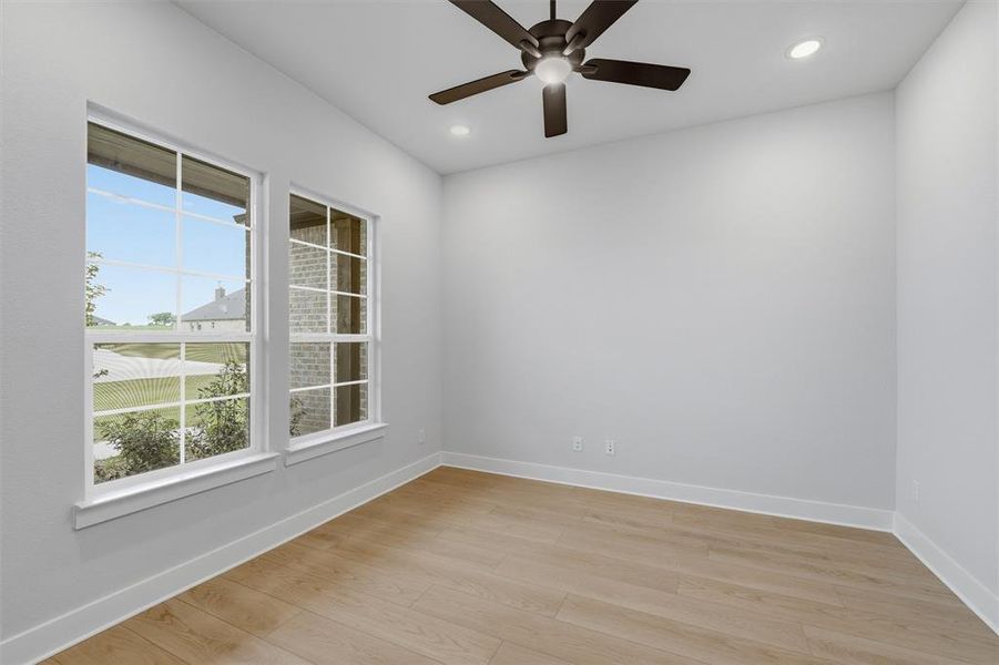 Spacious, unfurnished interior of a new home in Creekview Addition, Van Alstyne (Image 27).