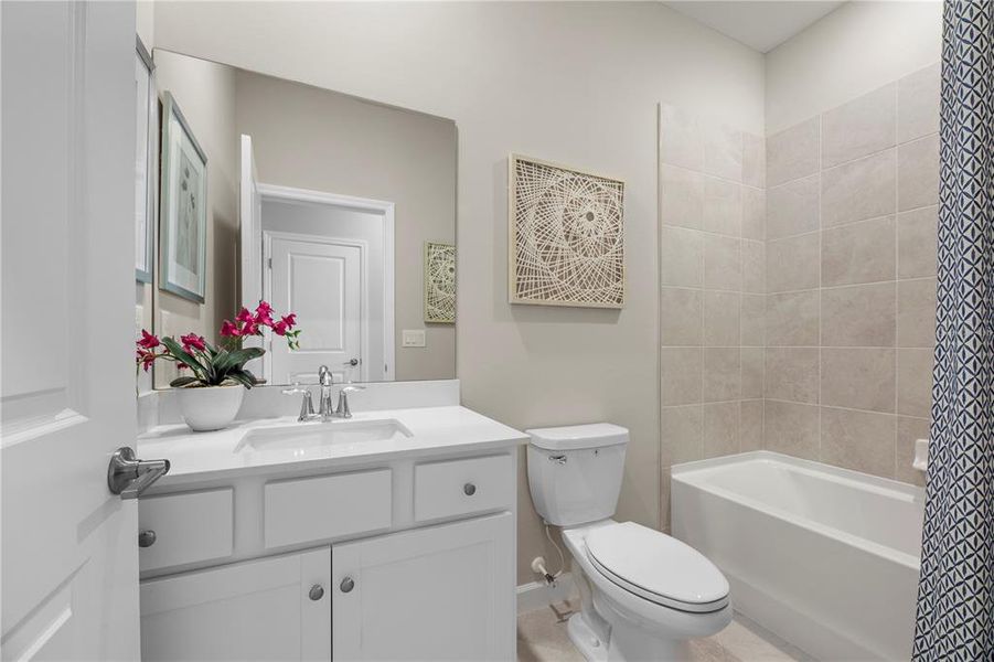 Furnished interior view inside a new home in Lennar at Turnleaf, Punta Gorda (Image 21).