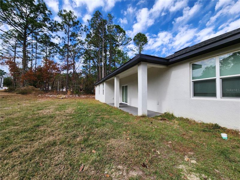 Exterior details and patio area of a home in , Ocala (Image 37).