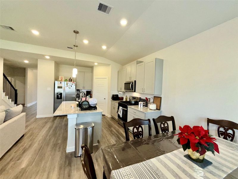 Furnished interior view inside a new home in Sundance Cove - Classic Series, Crosby (Image 10). Furnished interior view inside a new home in Sundance Cove - Classic Series, Crosby (Image 10).