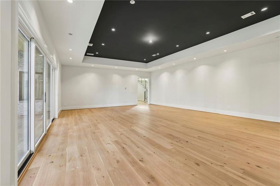 Spacious, unfurnished interior of a new home in , Atlanta (Image 24).