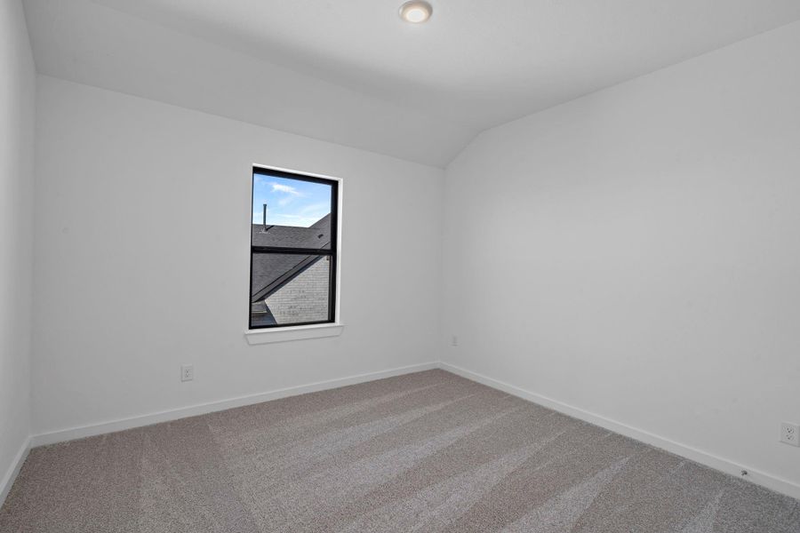 Spacious, unfurnished interior of a new home in Jubilee 45' 70', Hockley (Image 7).