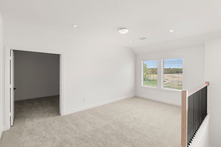 Spacious, unfurnished interior of a new home in Creekside, Royse City (Image 20). Spacious, unfurnished interior of a new home in Creekside, Royse City (Image 20).