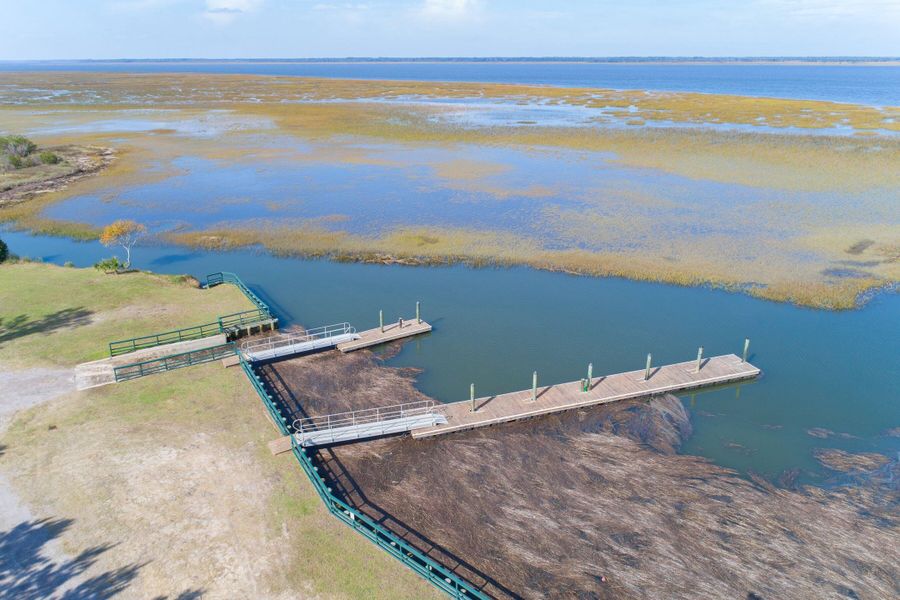 Site preparation for new homesites in , Beaufort (Image 52).