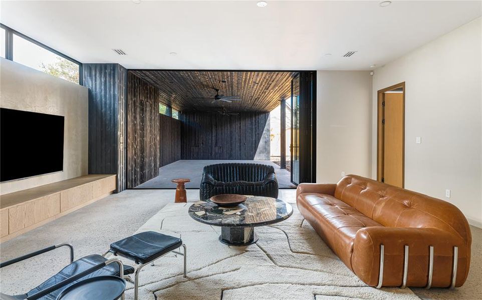 Community amenities in , Dallas (Image 17).