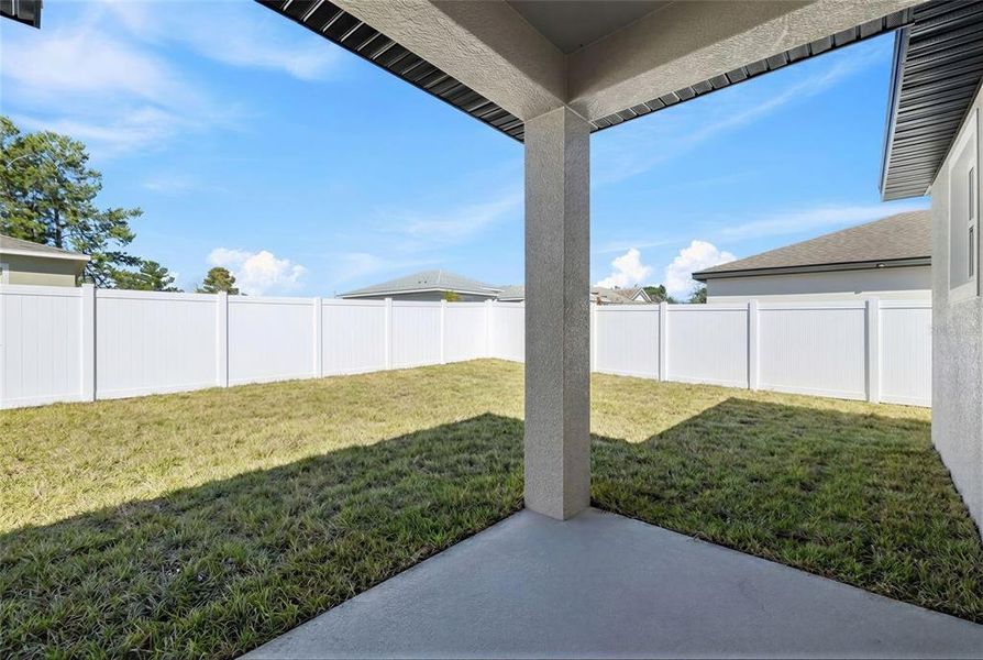 Exterior details and patio area of a home in , Poinciana (Image 4).