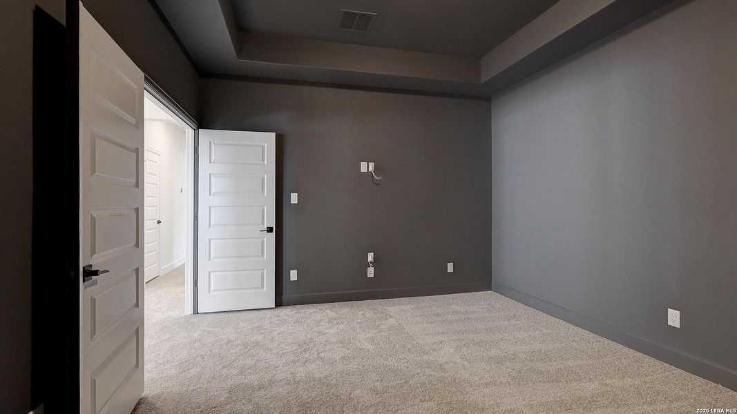 Spacious, unfurnished interior of a new home in The Ranches at Creekside, Boerne (Image 27). Spacious, unfurnished interior of a new home in The Ranches at Creekside, Boerne (Image 27).