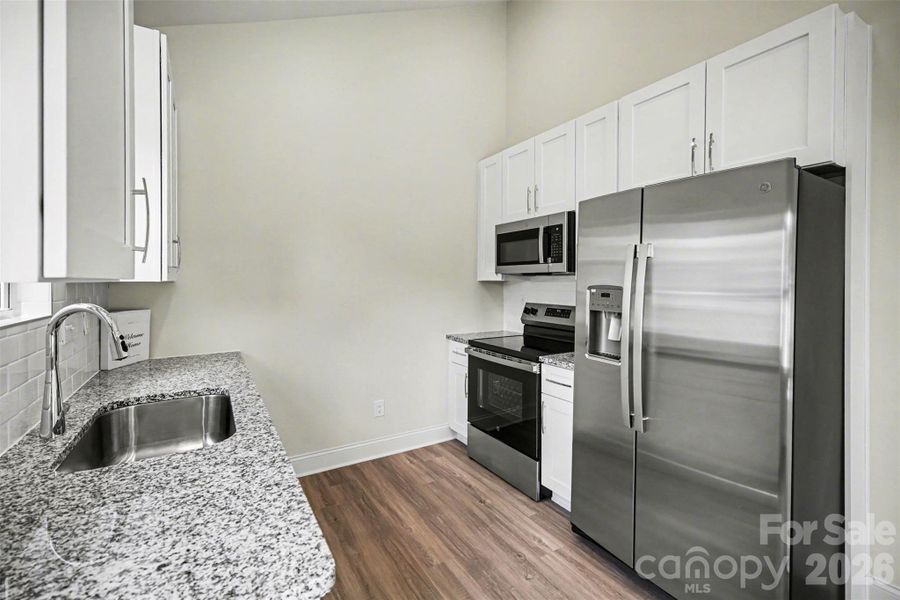 Furnished interior view inside a new home in , Gastonia (Image 9).