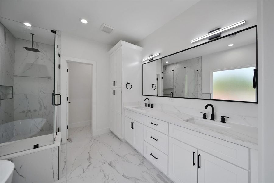 Luxury Primary Bathroom! Luxury Primary Bathroom!