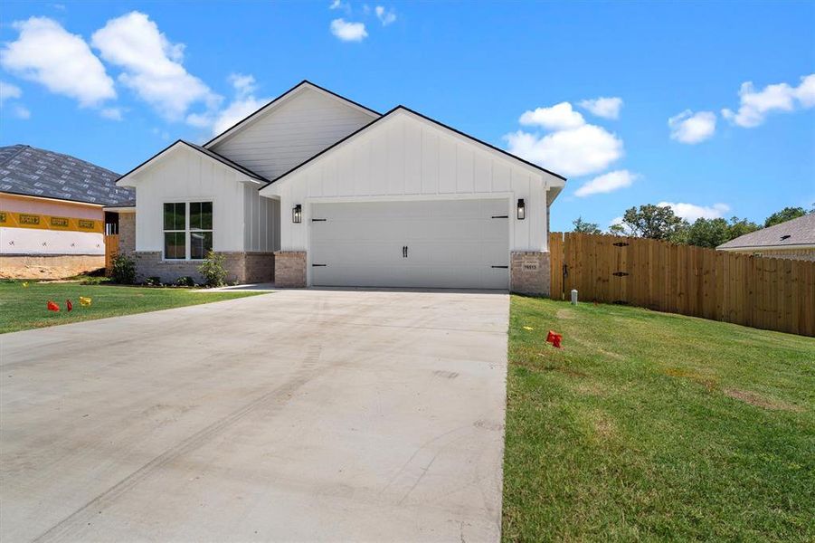 Exterior details and patio area of a home in , Lindale (Image 1). Exterior details and patio area of a home in , Lindale (Image 1).