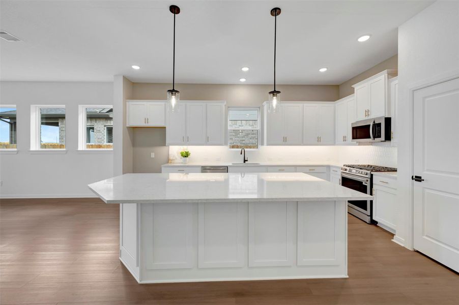 Furnished interior view inside a new home in The Grand Prairie - Retreat Collection, Hockley (Image 12).