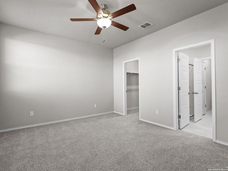 Spacious, unfurnished interior of a new home in Applewhite Meadows, San Antonio (Image 19).