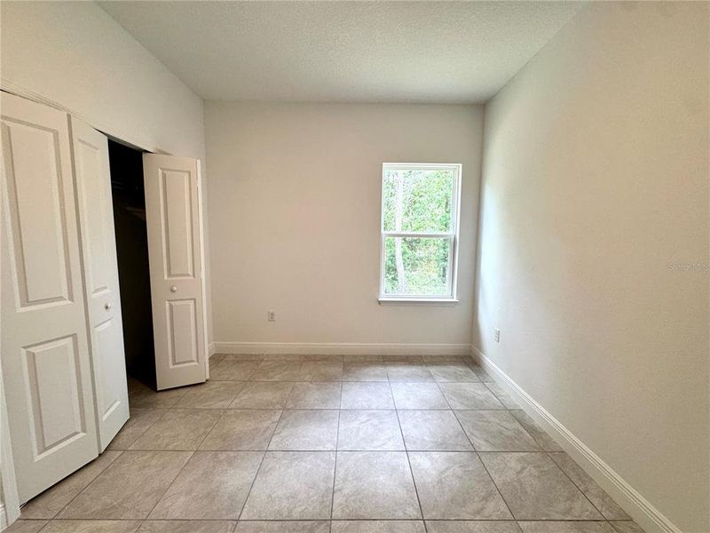 Spacious, unfurnished interior of a new home in , Citrus Springs (Image 17).