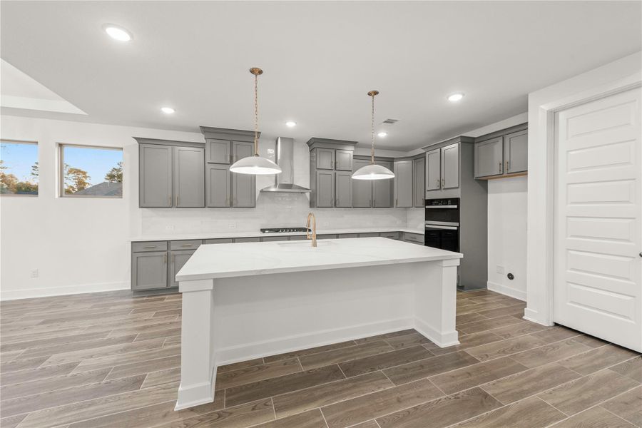 Representative image. Features, specifications, selections and colors may vary.