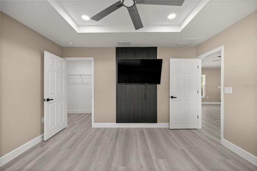 Spacious, unfurnished interior of a new home in , Belleview (Image 23).