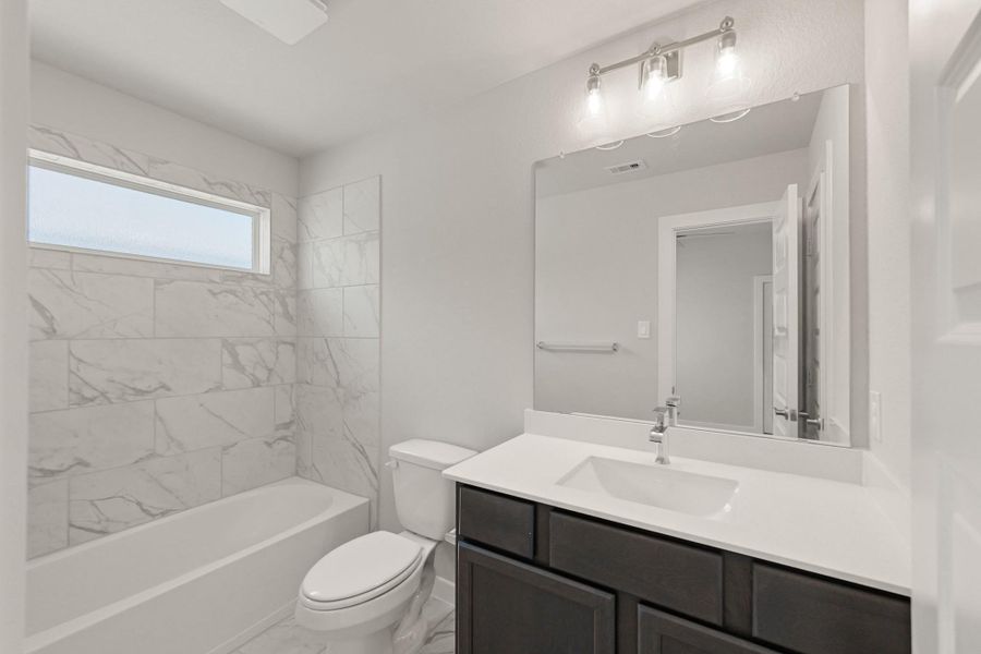 Furnished interior view inside a new home in Briarwood Crossing, Rosenberg (Image 4). Furnished interior view inside a new home in Briarwood Crossing, Rosenberg (Image 4).