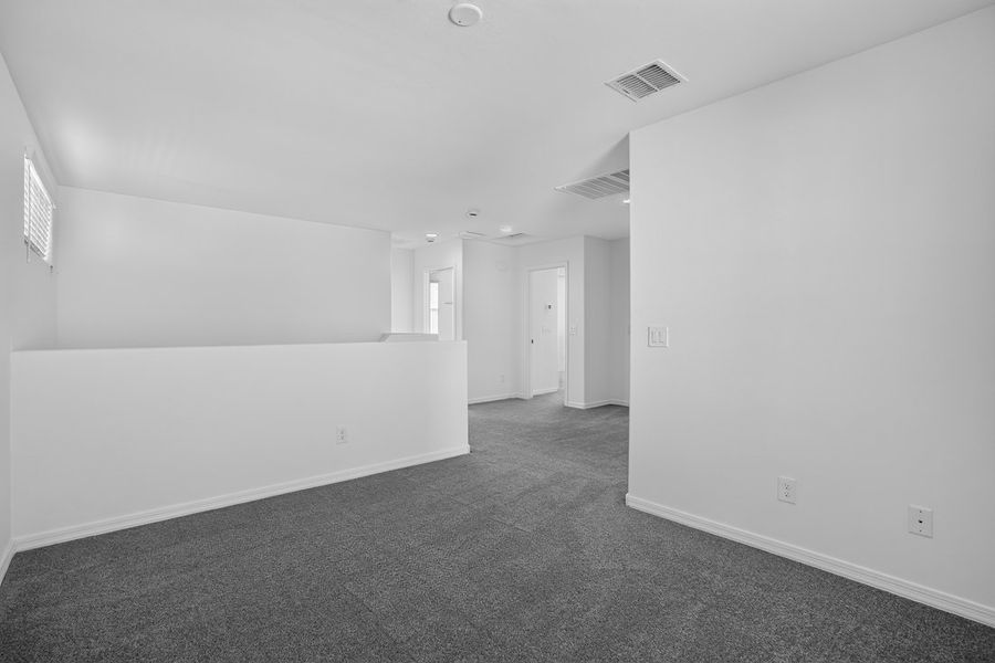 Spacious, unfurnished interior of a new home in Rancho Mercado, Surprise (Image 24).