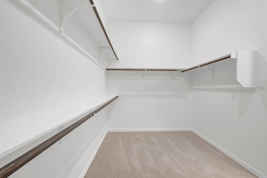 Spacious, unfurnished interior of a new home in Heritage, Dripping Springs (Image 20).