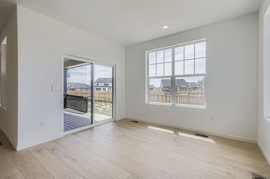 Spacious, unfurnished interior of a new home in Ledge Rock: The Monarch Collection, Johnstown (Image 10).