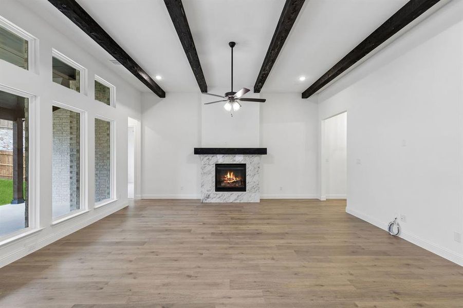 Spacious, unfurnished interior of a new home in Timberbrook, Justin (Image 14). Spacious, unfurnished interior of a new home in Timberbrook, Justin (Image 14).