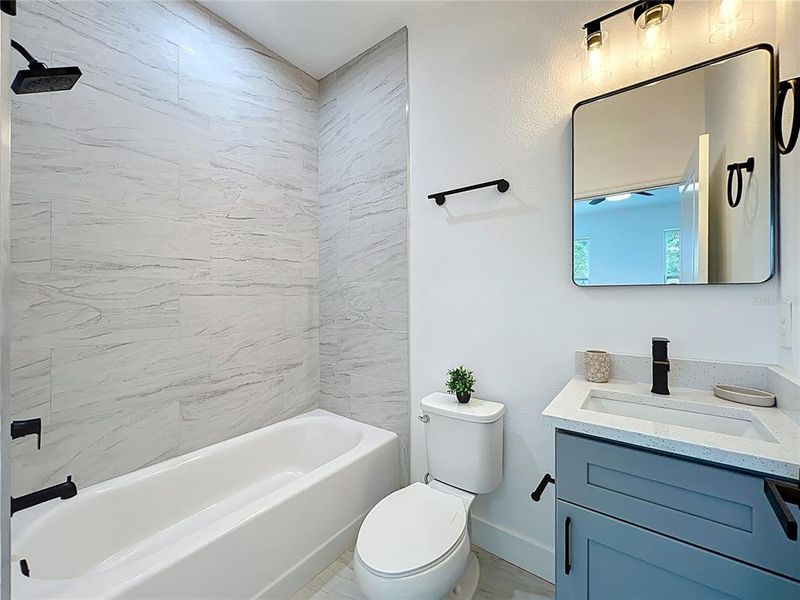 Furnished interior view inside a new home in , Orlando (Image 8).