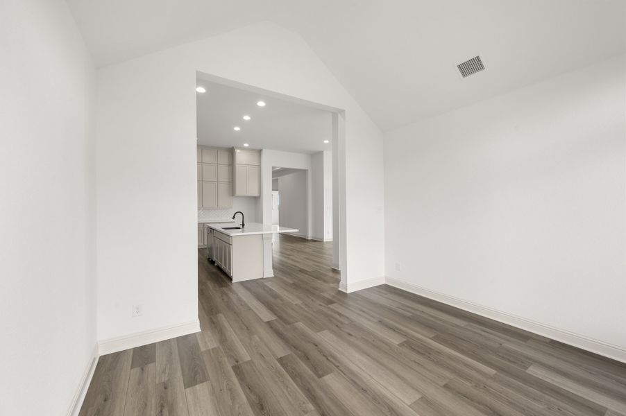 Spacious, unfurnished interior of a new home in Redden Farms, Midlothian (Image 25).