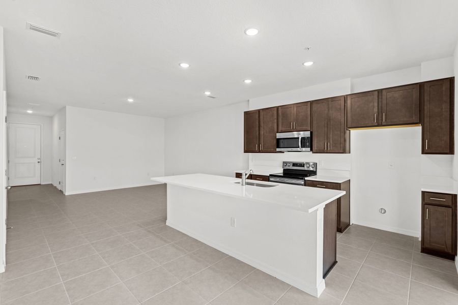 Furnished interior view inside a new home in Shenandoah Reserve, Orlando (Image 10).