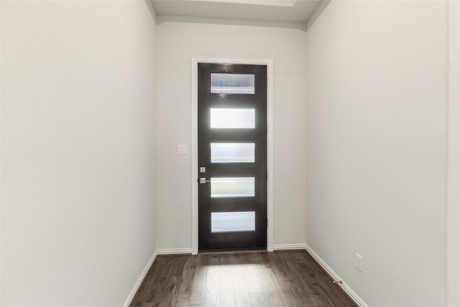 Spacious, unfurnished interior of a new home in Brookewater, Rosenberg (Image 18).