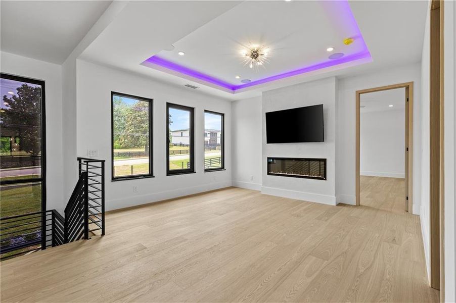 Spacious, unfurnished interior of a new home in , Sugar Hill (Image 75).