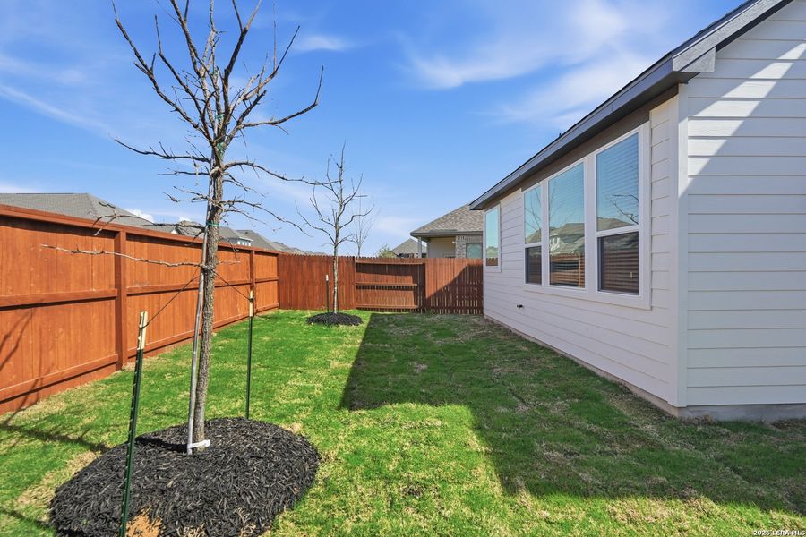 Exterior details and patio area of a home in Stillwater Ranch, San Antonio (Image 28).