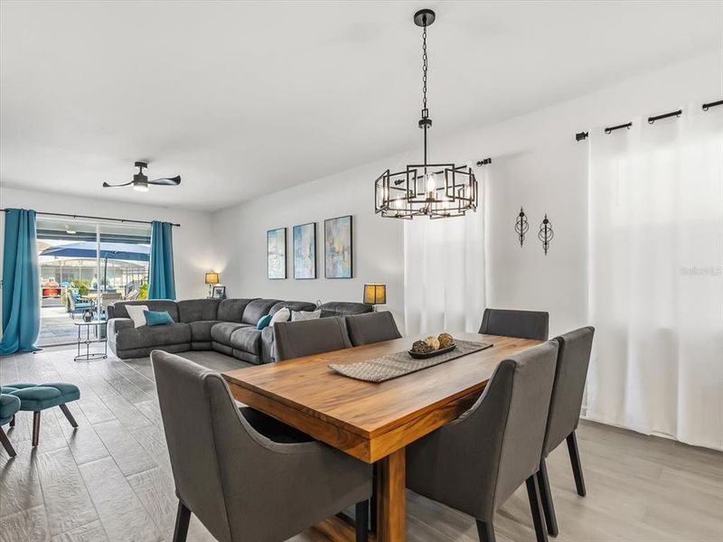 Furnished interior view inside a new home in , Orlando (Image 9).