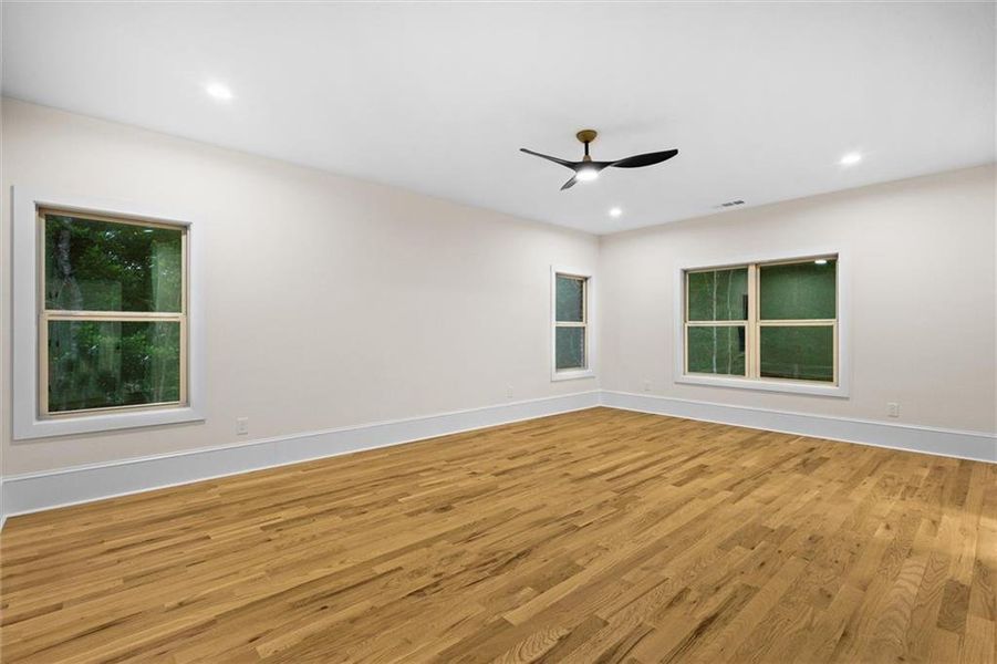 Spacious, unfurnished interior of a new home in , Gainesville (Image 64).
