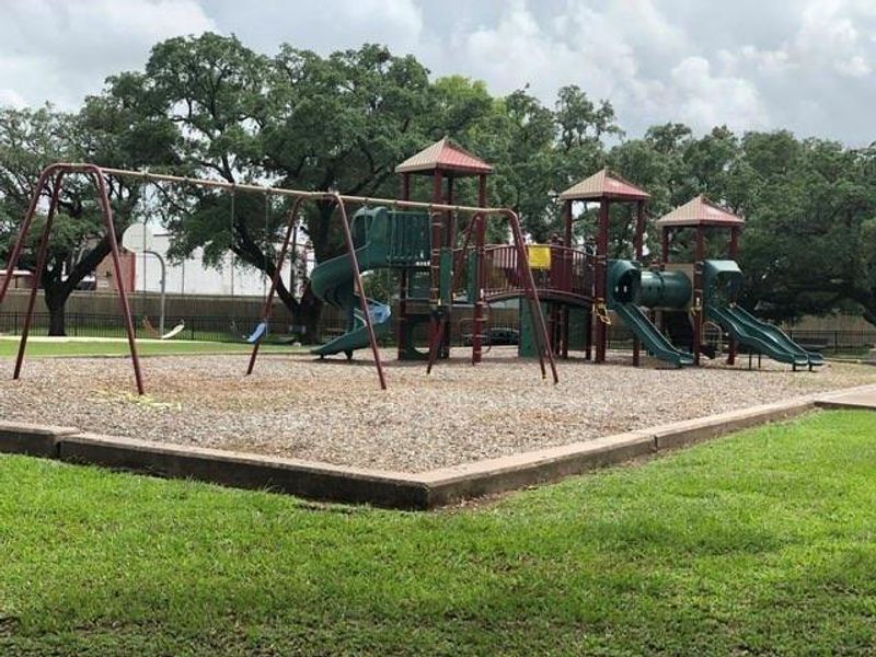 The beautiful Yvette Calloway park is located directly across the street from the development.  Inside the park's landscaped perimeter, families will find playground equipment, a pavilion, water features and picnic benches.